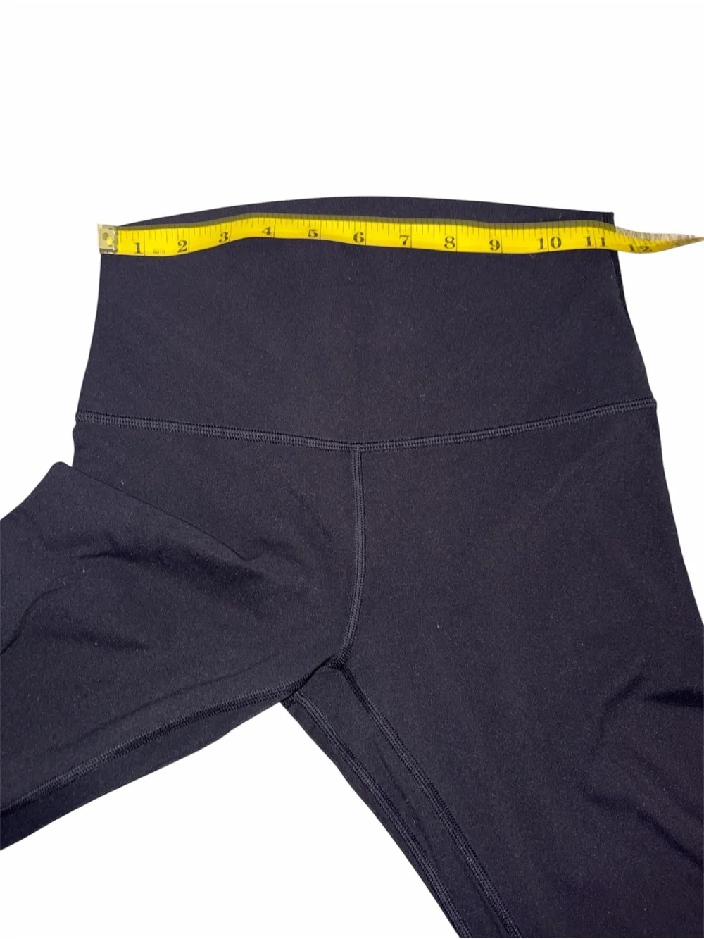 lululemon athletica Black Aligh High Rise Leggings Size 6